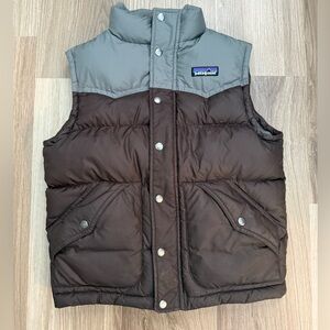 Patagonia Kids brown and gray puffy vest Medium 10